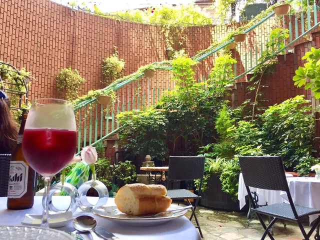 マーヴェラス パラディ白金