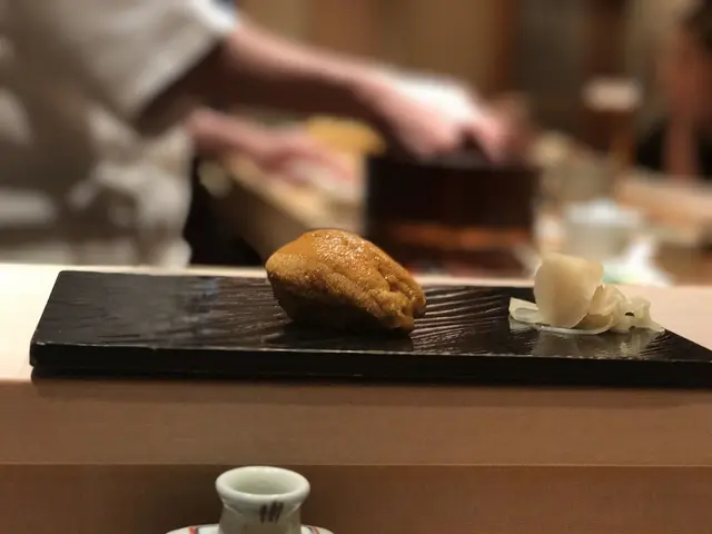 鮨とかみ