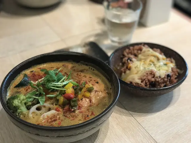 薬膳スープカレー・シャナイア（Shania）