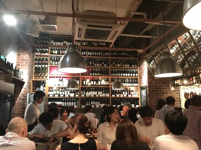 炭火ワインバル 八十郎 新富二丁目