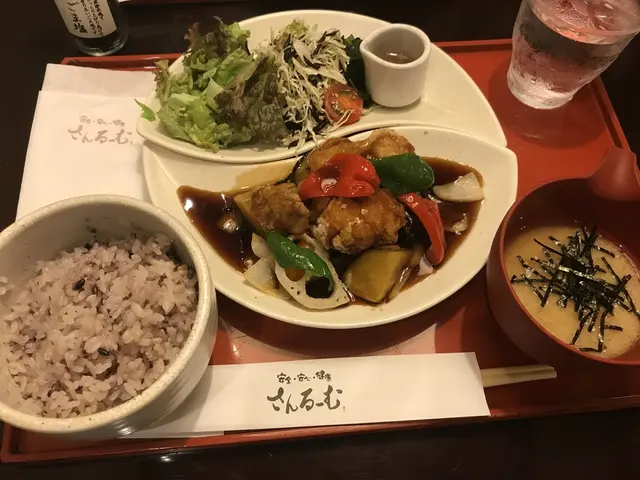 さんるーむ 新宿サブナード店