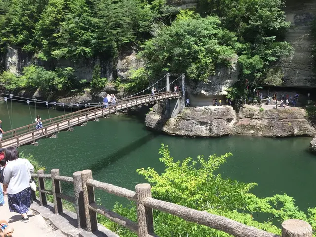塔のへつり