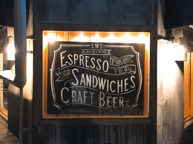 サイドウォーク スタンド （SIDEWALK STAND）