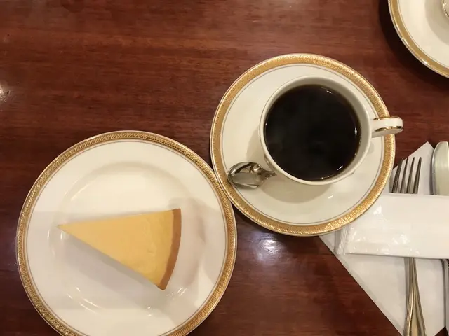 銀座トリコロール 本店