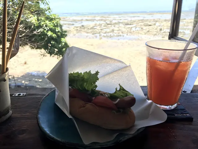 浜辺の茶屋