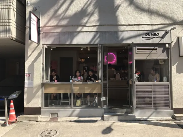 DUMBO Doughnuts and Coffee（ダンボドーナッツ＆コーヒー）