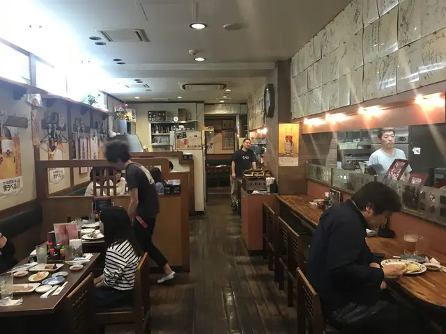 博多鉄なべ餃子なかよし 