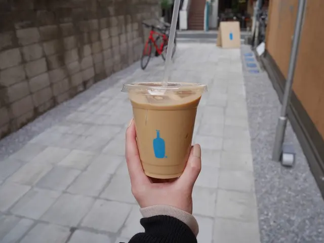 ブルーボトルコーヒー（Blue Bottle Coffee）三軒茶屋店