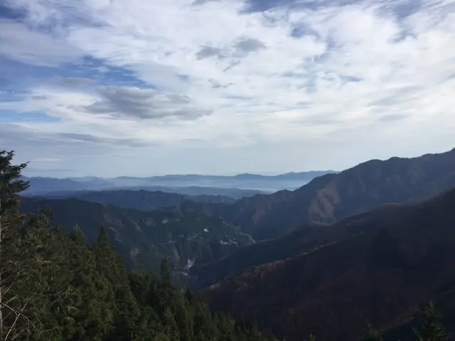 三峰神社 奥宮遥拝殿（見晴台）
