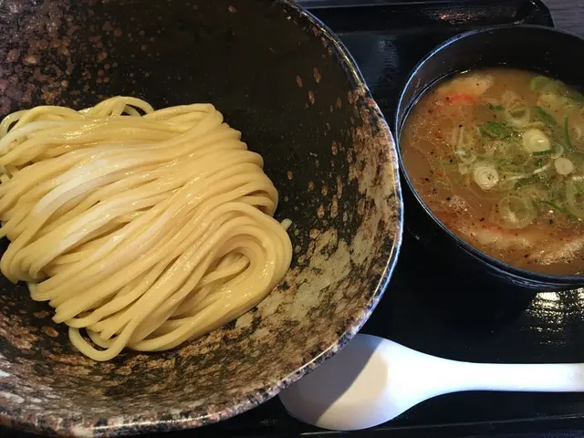 三ツ矢堂製麺静岡流通通り店