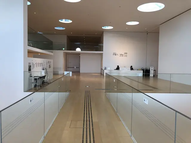 横須賀美術館