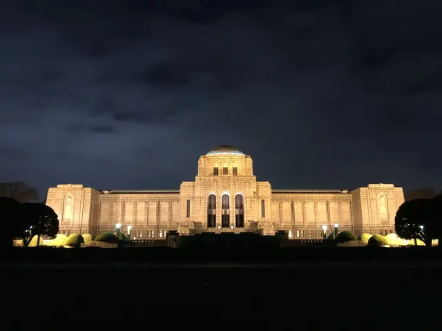 聖徳記念絵画館