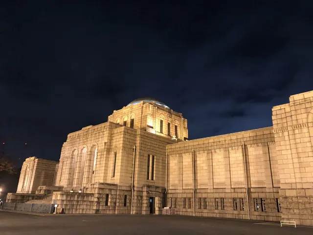 聖徳記念絵画館