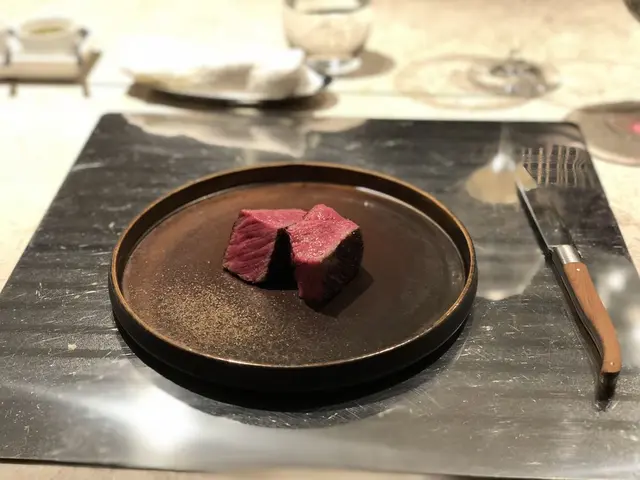 西麻布 K+ （カゲロウプリュス）