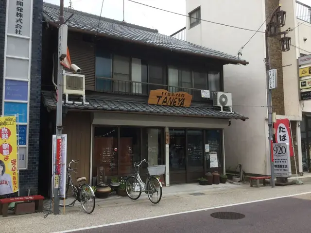 カフェ百時 勝川TANEYA店