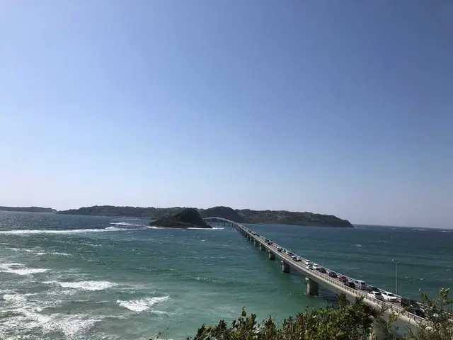 角島大橋 (つのしまおおはし)