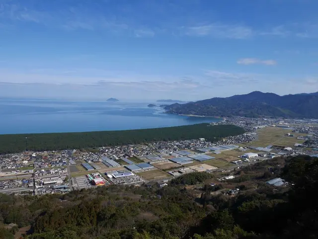 鏡山