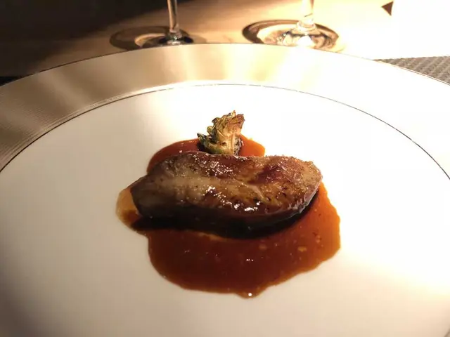 MANHATTAN TABLE
