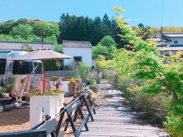 ドロフィーズカフェ （DLoFre's Cafe）