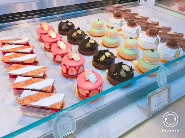 ラデュレ 銀座店（旧：ラデュレ サロン・ド・テ 銀座三越店）