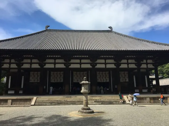 大和西大寺駅