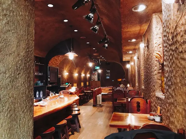 COFFEE HALL くぐつ草