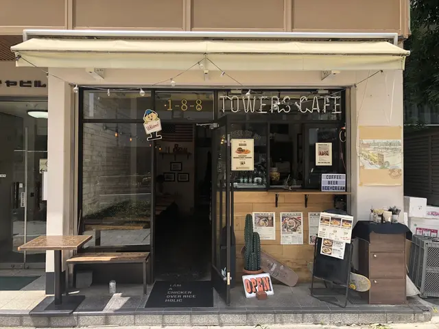 タワーズ（TOWERS）