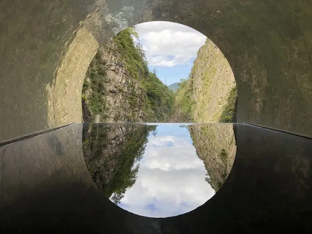清津峡渓谷トンネル