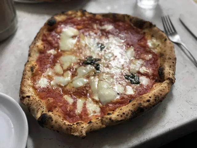 ピッツエリア エ トラットリア ダ イーサ （Pizzeria e trattoria da ISA）