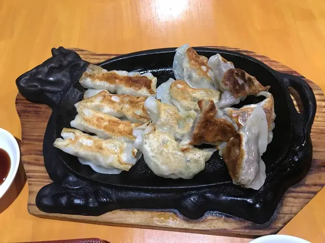 中華料理 餃子坊 名寄店