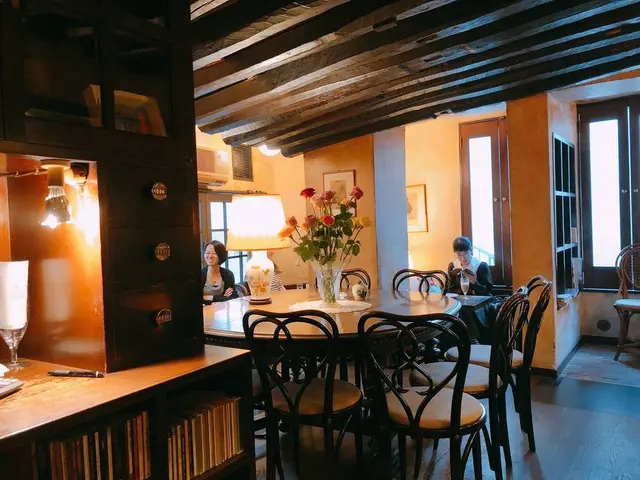 アンセーニュ・ダングル原宿店