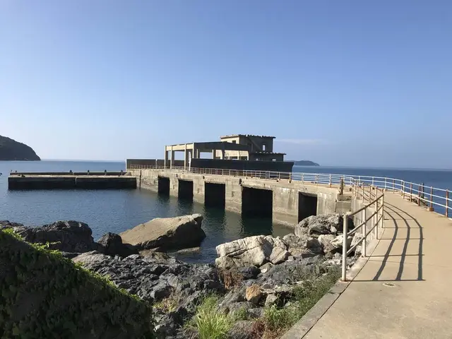 回天訓練基地跡(土木学会選奨土木遺産)