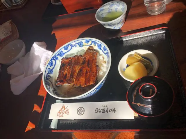 しもすわ うなぎ小林