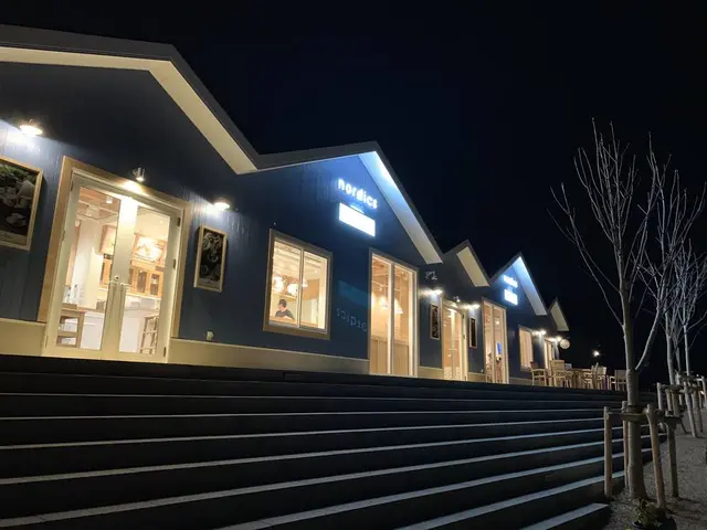 チームラボ  森と湖の光の祭