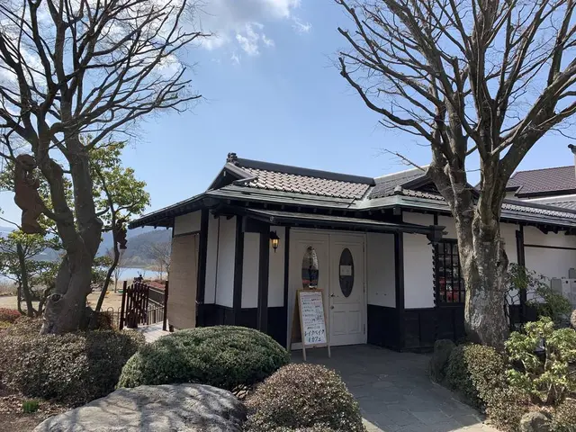 湖畔のパン工房レイクベイク