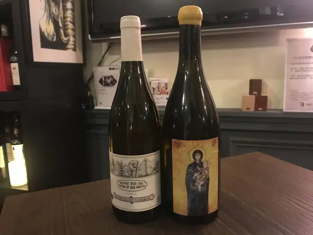 Dancing Elephant Wine Bar 跳舞大象葡萄酒専売