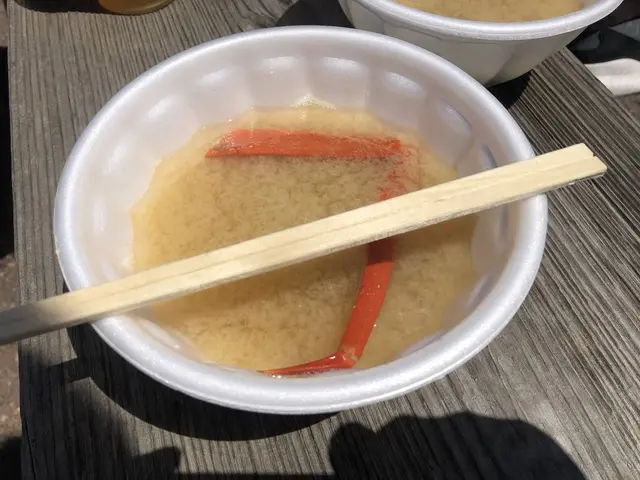 寺泊魚の市場通り(魚のアメ横)