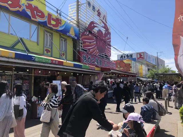寺泊魚の市場通り(魚のアメ横)
