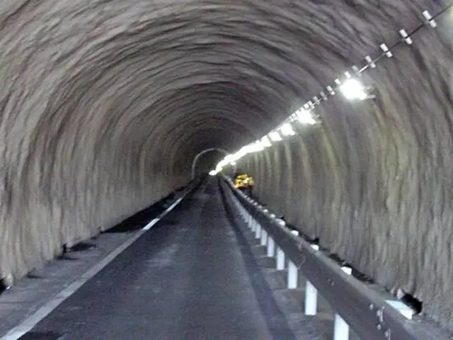 香焼安保トンネル
