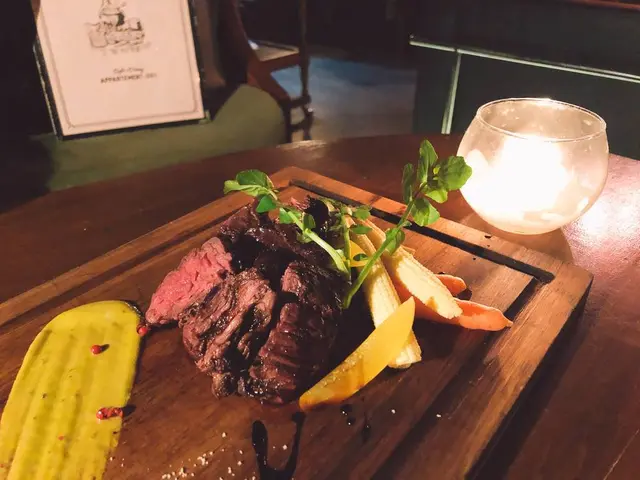 cafe&dining APPARTEMENT +301+