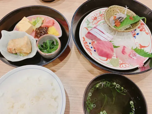魚屋スタンドふじ