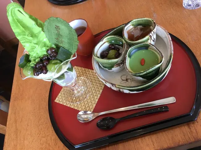 茶房茶遊