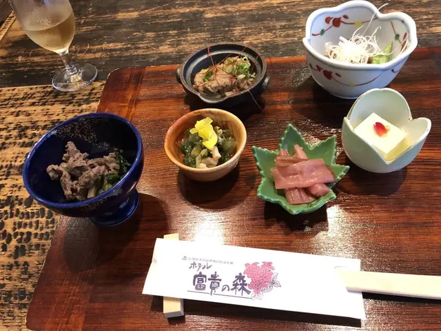 富貴温泉　富貴の森