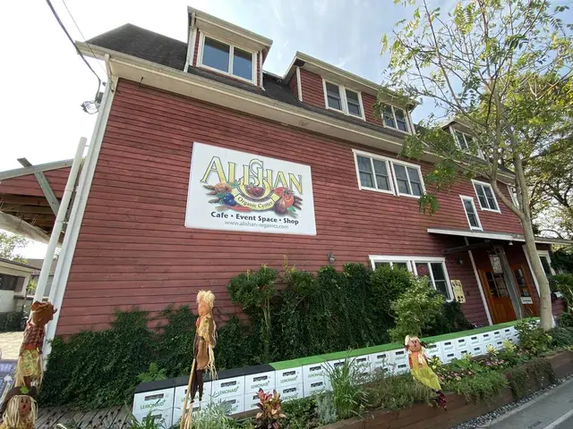 阿里山カフェ • Alishan Cafe