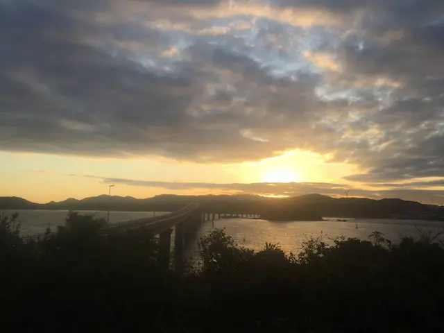 角島大橋 (つのしまおおはし)