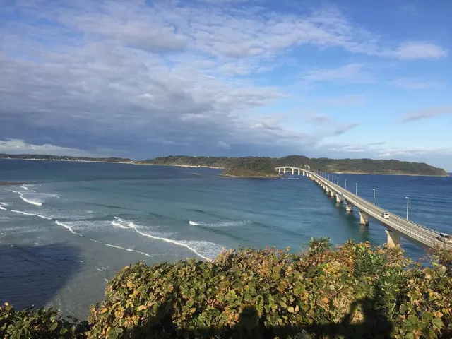 角島大橋 (つのしまおおはし)