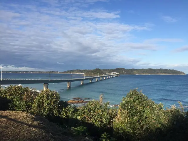 角島大橋 (つのしまおおはし)