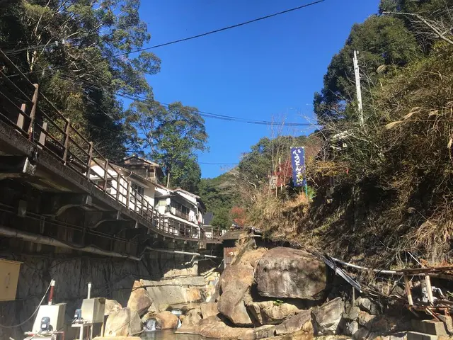 湯の峰温泉