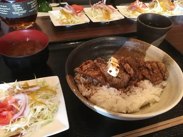 シェ・ノブ