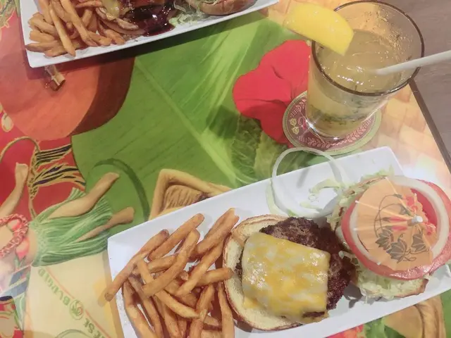 Cheeseburger In Paradise